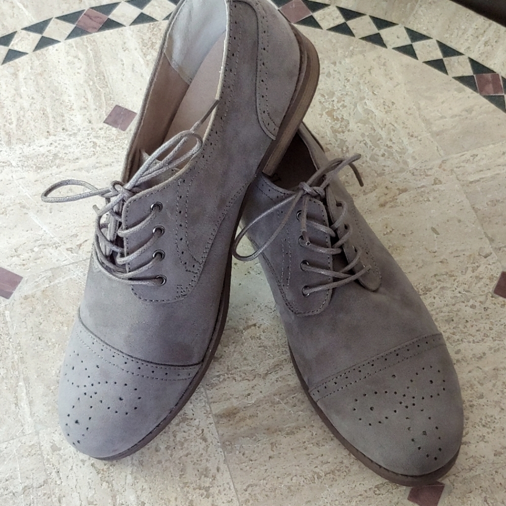 NWOB Nine West gray suade oxfords, sz 11
